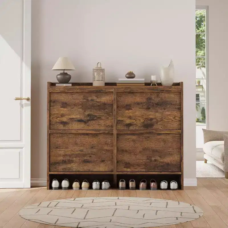 Meuble à chaussures avec tiroirs basculants en bois caché