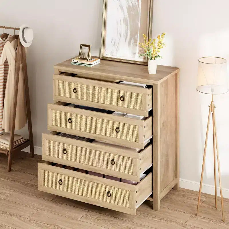Commode en rotin avec tiroirs