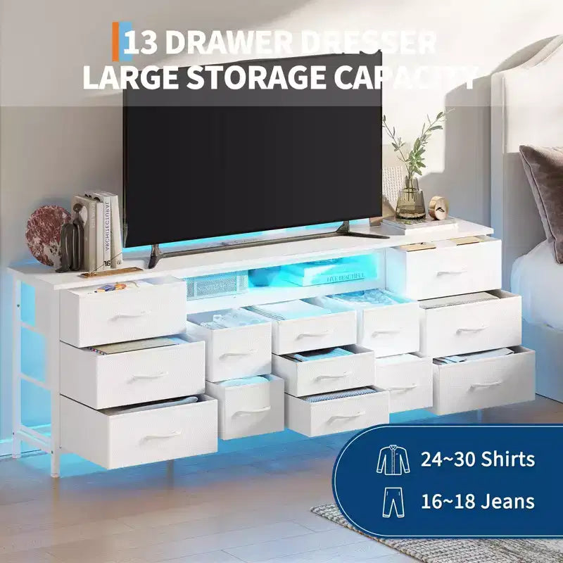 Meuble TV long à tiroirs